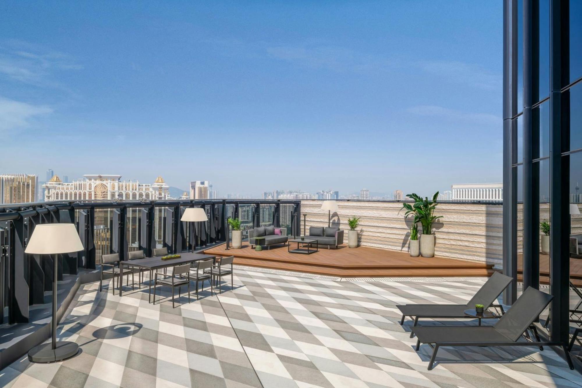 W Macau - Studio City Екстериор снимка The rooftop terrace